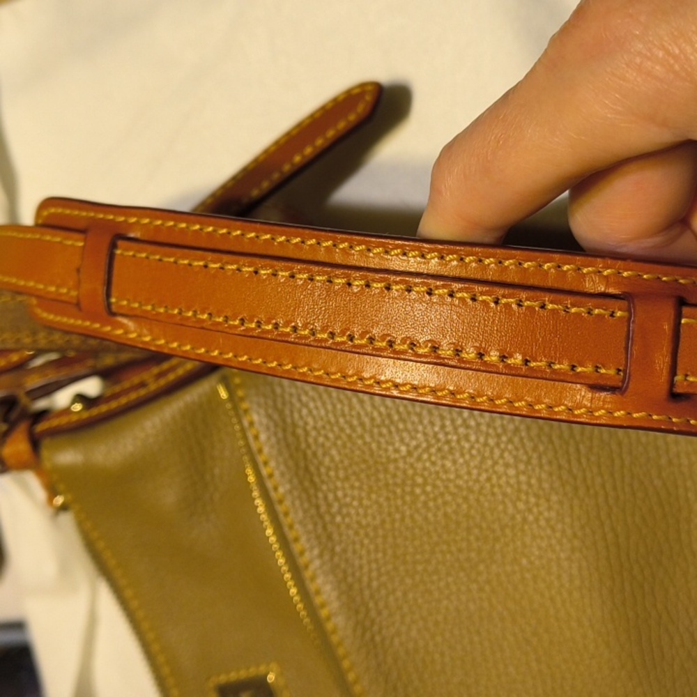 Dooney And Bourke Crossbody Bag - Picture 2 of 11